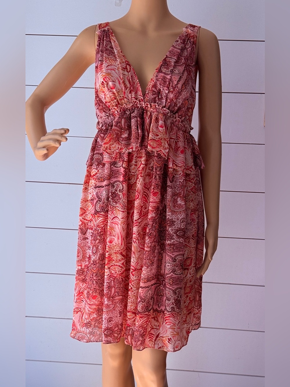 Voyage Mediterranee V-Neck Pink Paisley Tiered Mini Dress Sz S